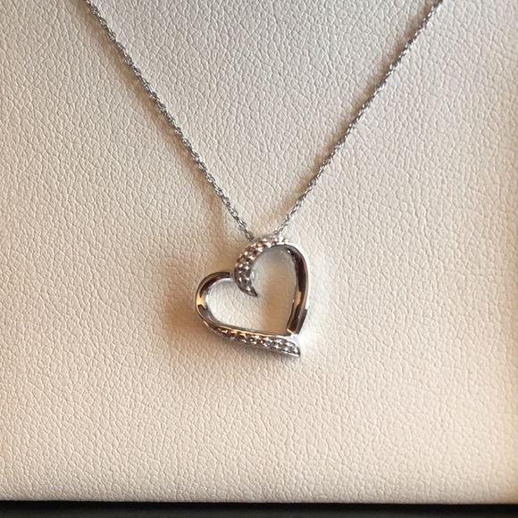 Fred Meyer Jewelers Heart Necklace 2025